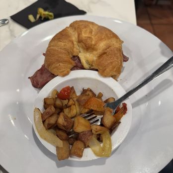 T's Brunch Bar - Breakfast & Brunch Near Me - Atlanta, Georgia