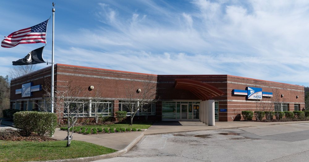 US POST OFFICE 175 Mountain Parkway Spur, Campton, Kentucky Post