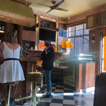 Bandits Burger & Dive - May 2021 - Cocktail Bars Near Me - New York, New York