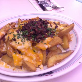 Tommy Mel's - Cheese fries - Burgers Near Me - Madrid, M