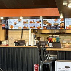 Ray Ray's Chicken Shack - Inside front counter