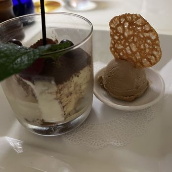 Le Yaca - Tiramisu - French Near Me - Williamsburg, Virginia