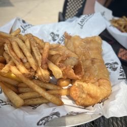 Lakeside Tavern & Brewery - FISH AND CHIPS!
