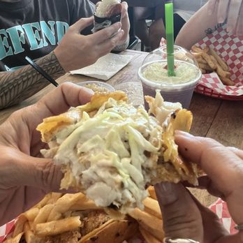 Maui's on Main - Fish Tacos - Burgers Near Me - San Antonio, Texas