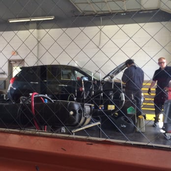 Jiffy Lube - My baby is getting worked on ! She needed an oil change - Oil Change Stations Near Me - Tucson, Arizona