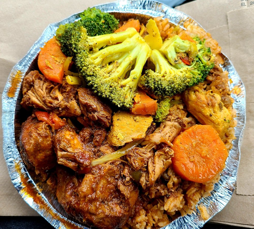 LOS AMIGOS Updated September 2024 12 Photos & 31 Reviews 21 Main St, Haverstraw, New York