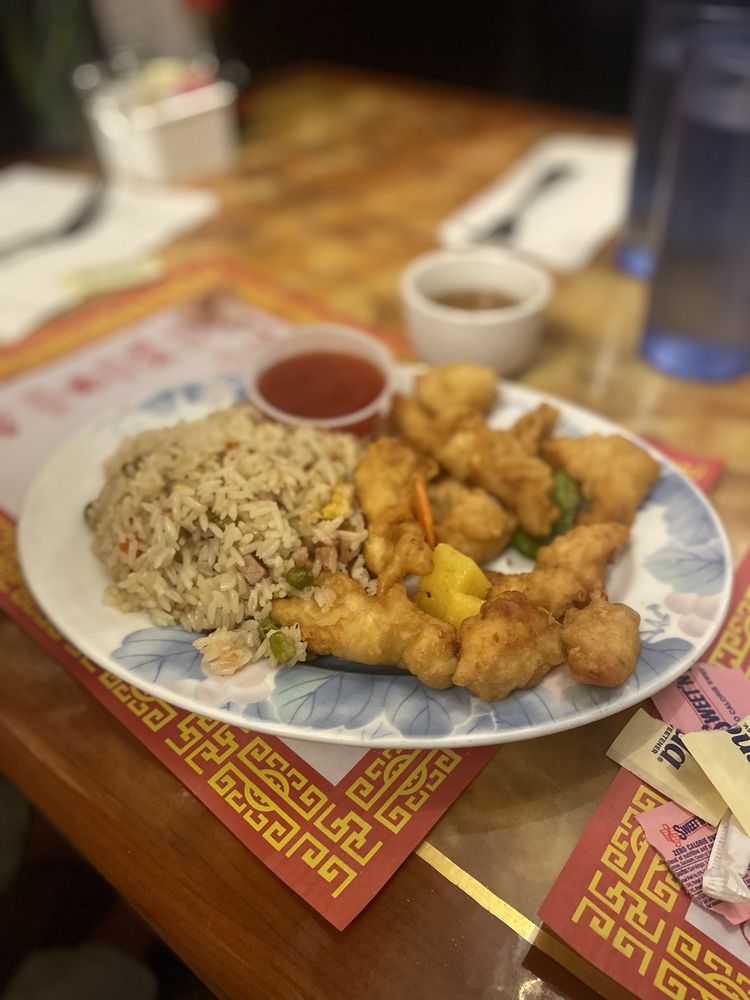 Lin's Asian Bistro
