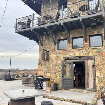 Stone Tower Winery - Wineries Near Me - Leesburg, Virginia Stone Tower Winery - Wineries Near Me - Leesburg, Virginia