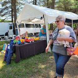 Hazen Flea Market