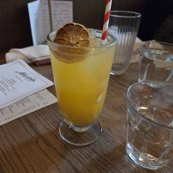 Maxine's Cafe & Bar - Bars Near Me - Vancouver, British Columbia