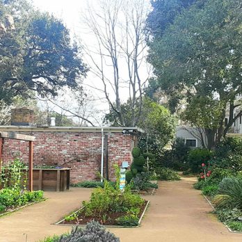 Gamble Garden - Clean and well-kept - Venues & Event Spaces Near Me - Palo Alto, California