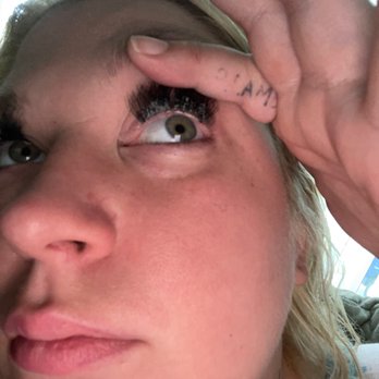 Gorgeous Eyebrows - Build up and sticky gunk. - Eyebrow Services Near Me - Taylor, Michigan