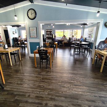 Central Cafe And Bakery - Main dining 2 - Bakeries Near Me - Inverness, Florida