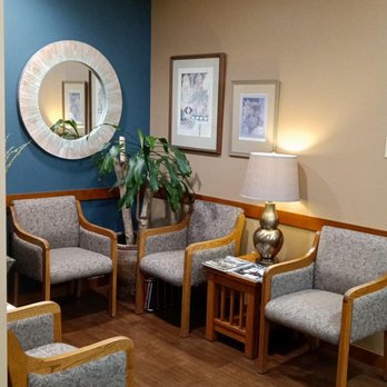 Ryan Montgomery And Saunders - Sitting/waiting area at reception. - Divorce & Family Law Near Me - Silverdale, Washington Ryan Montgomery And Saunders - Sitting/waiting area at reception. - Divorce & Family Law Near Me - Silverdale, Washington