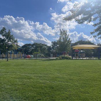 Darien Community Park - Darien park district - Parks Near Me - Darien, Illinois