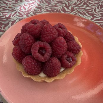 Little Saint - Raspberry tart - Vegan Near Me - Healdsburg, California