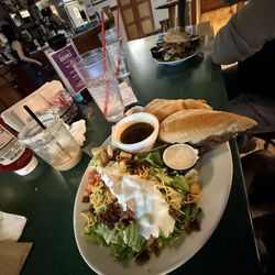Kelly's Bar & Grill - French Dip with side salad