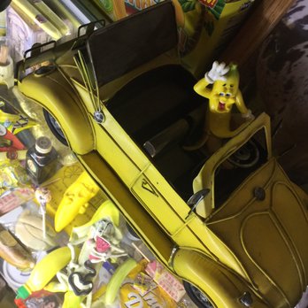 International Banana Museum - Museums Near Me - Mecca, California