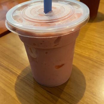 Aloha Express - strawberry smoothie - Hawaiian Near Me - Visalia, California