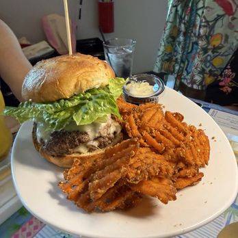 B&B Tavern Crabapple - Amazing burger and sweet potato fries!! - New American Near Me - Milton, Georgia B&B Tavern Crabapple - Amazing burger and sweet potato fries!! - New American Near Me - Milton, Georgia