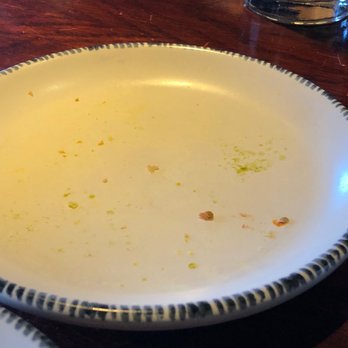 Red Lobster - Unfortunate dirty plate delivered to the table. - Seafood Near Me - Abilene, Texas