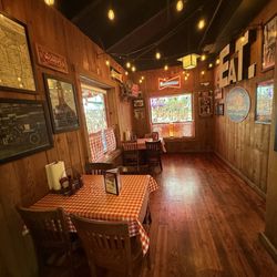 Famous Dave's Bar-B-Que