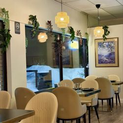 IC 22  Ottawa Hakka Spot