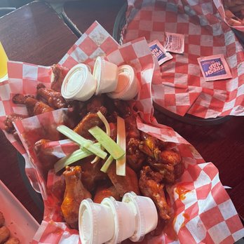 Bird's Nest - Wings - Chicken Wings Near Me - Chicago, Illinois