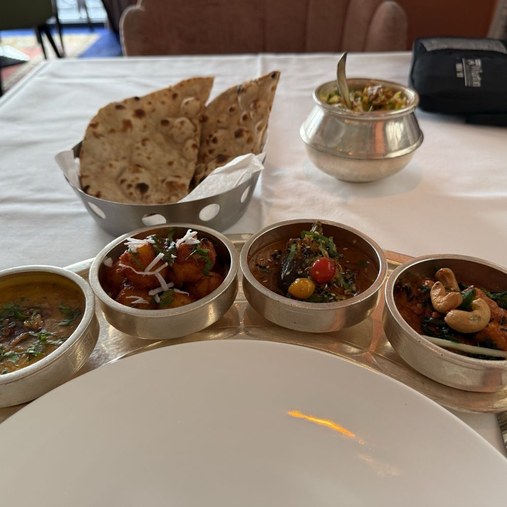 Veeraswamy - Vegetarian mains with 4 dishes - Indian Near Me - London, XGL Veeraswamy - Vegetarian mains with 4 dishes - Indian Near Me - London, XGL