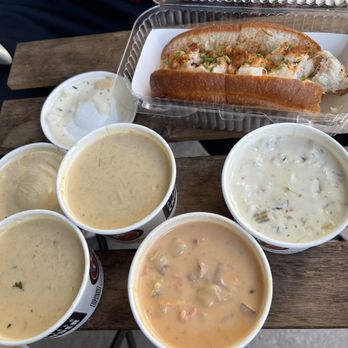 Pike Place Chowder - Pacific Place - 4-Cup Chowder Sampler Connecticut-Style Crab Roll - Seafood Near Me - Seattle, Washington Pike Place Chowder - Pacific Place - 4-Cup Chowder Sampler Connecticut-Style Crab Roll - Seafood Near Me - Seattle, Washington