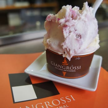Giangrossi - Cheesemariacake and Mascarpone Con Frutos Del Bosque - Ice Cream & Frozen Yogurt Near Me - Madrid, M