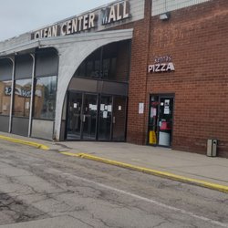 Renna's Pizza East - A possible Superfund site?  Hard to find but it's there.