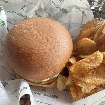Blue Heron Lounge - Elk burger - Tapas/Small Plates Near Me - Moran, Wyoming