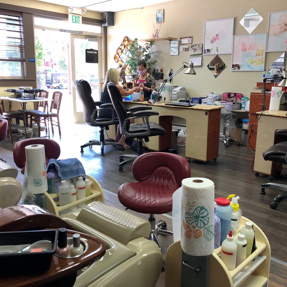 Inside Unique Nail Spa Inside Unique Nail Spa