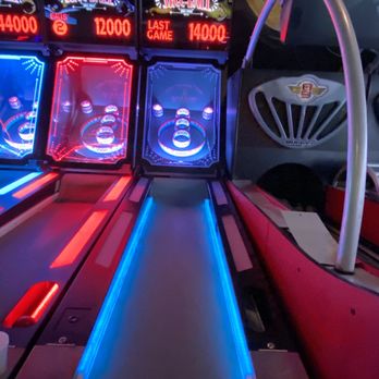 Recbar 812 - a row of arcade games - Bars Near Me - New Albany, Indiana Recbar 812 - a row of arcade games - Bars Near Me - New Albany, Indiana