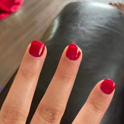 VIP Nails & Spa - Chipped nail same day