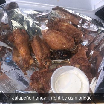 Colludium Brewing Company - Jalapeño honey wings - Brewpubs Near Me - Hattiesburg, Mississippi