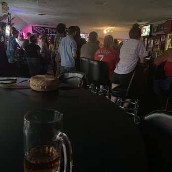 Betty's Grill - Dive Bars Near Me - Nashville, Tennessee Betty's Grill - Dive Bars Near Me - Nashville, Tennessee
