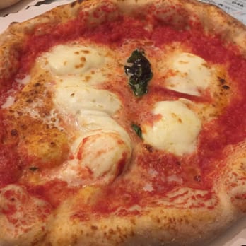 Gusta Pizza - Classic Margherita--5 euros and AMAZING! - Italian Near Me - Florence, FI