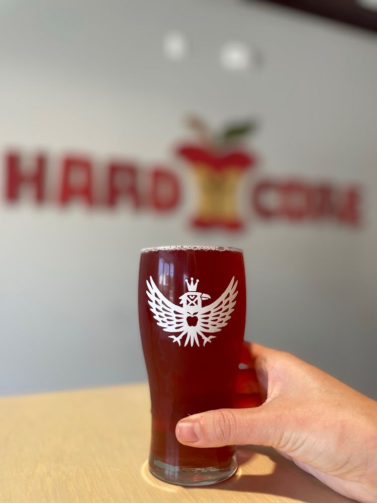 White Crow Cider Company Logo