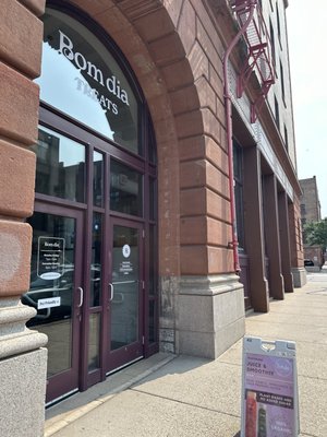 Bom Dia Treats by null