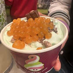 Menchie's Frozen Yogurt - Pistachio with mango boba
