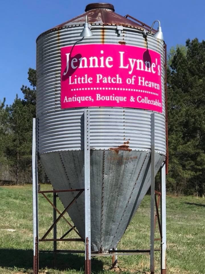 JennieLynnes Little Patch Of Heaven Logo