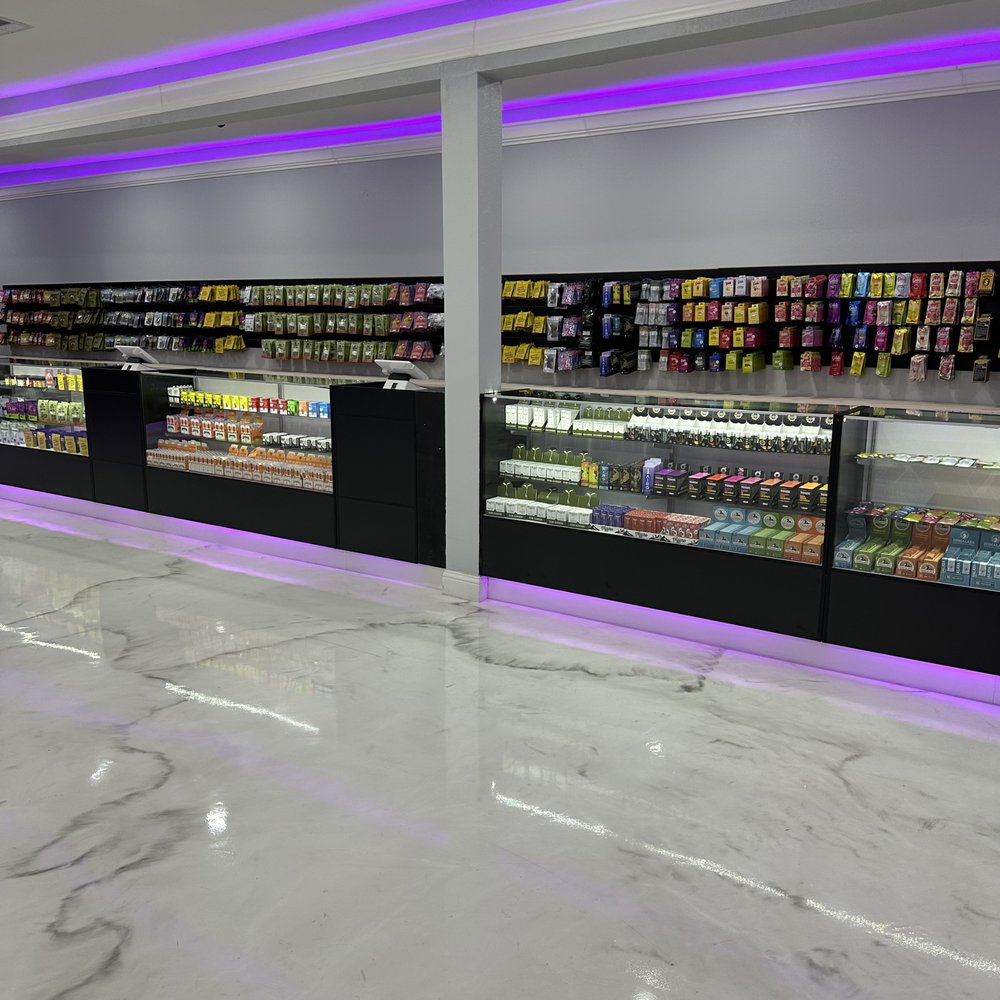 LEVELS DISPENSARY Updated August 2024 121 Phoenix Ave, Modesto