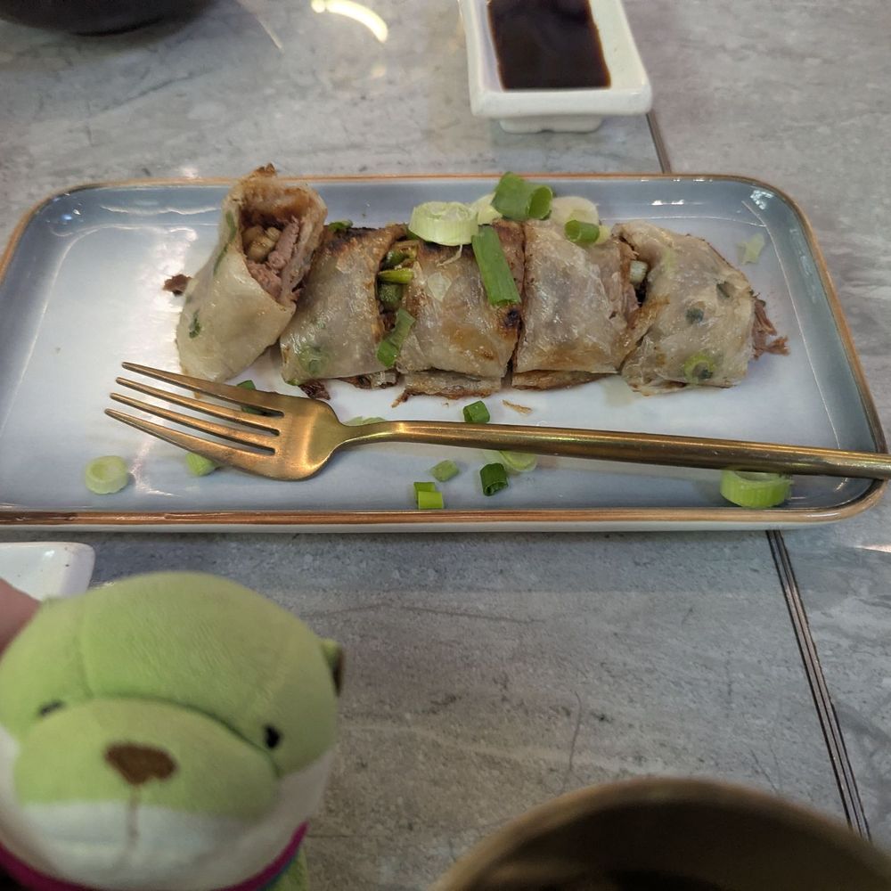 Supreme Dumplings - Beef roll - Shanghainese Near Me - Bellevue, Washington Supreme Dumplings - Beef roll - Shanghainese Near Me - Bellevue, Washington