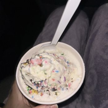 Ice Cream Cottage - rainbow cookie - Ice Cream & Frozen Yogurt Near Me - Mastic, New York