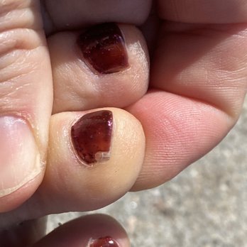 Idol Nails - Toes felt spongey and not hard- she would not listen and started yelling - Nail Salons Near Me - Franklin, Tennessee