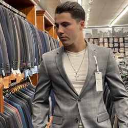 Karako Suits - Howard Beach - Tommy hill figure suit