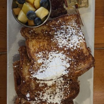 Butler's Pantry - French toast - Breakfast & Brunch Near Me - Stowe, Vermont Butler's Pantry - French toast - Breakfast & Brunch Near Me - Stowe, Vermont