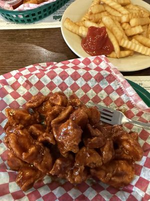 Clyde's Restaurant by null